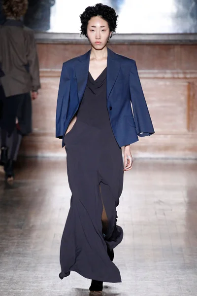 Look 3